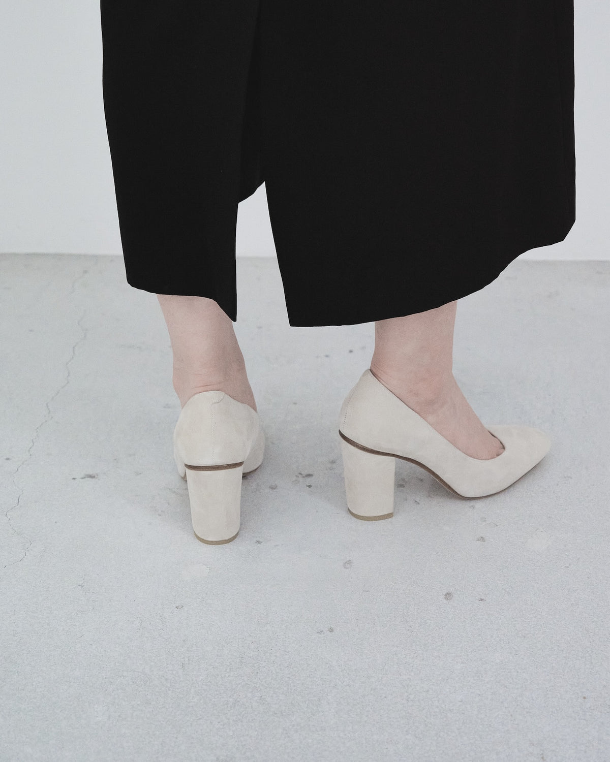 Suede Round-Toe Pumps