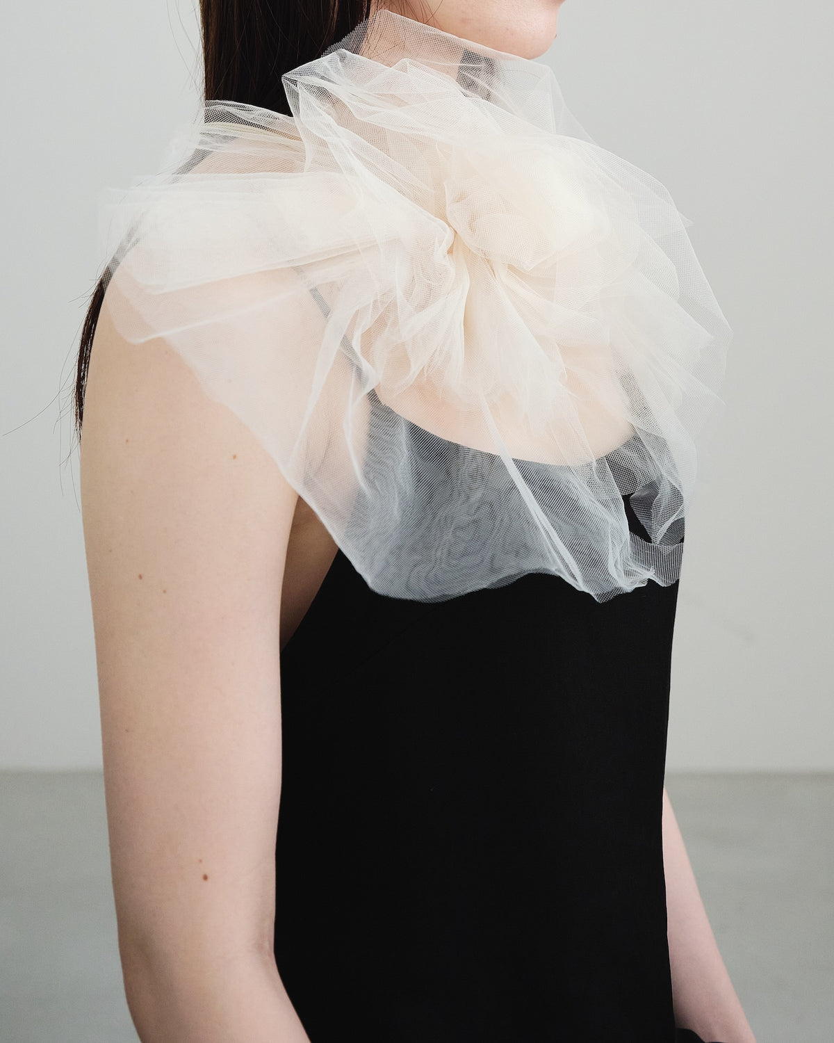 Tulle Flower-Motif Necklace