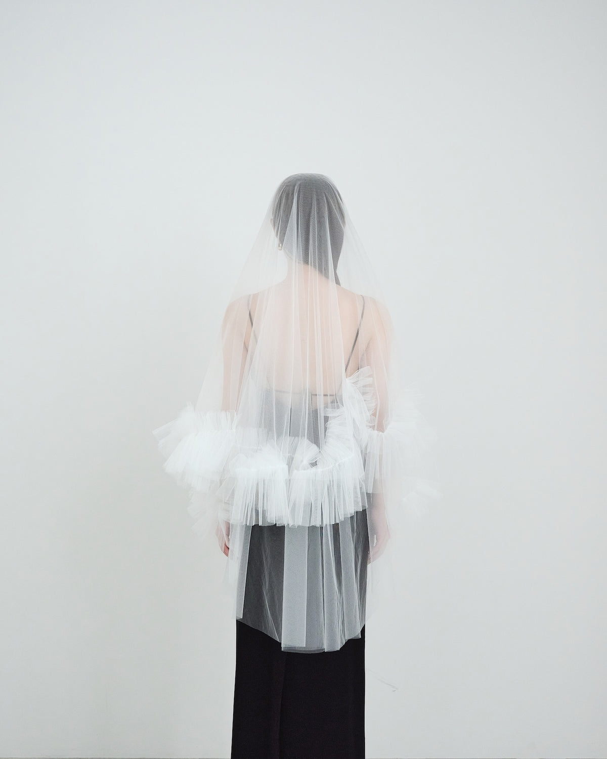 Tulle Frill-Trimmed Veil