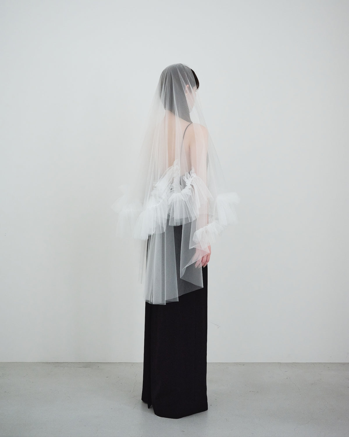 Tulle Frill-Trimmed Veil
