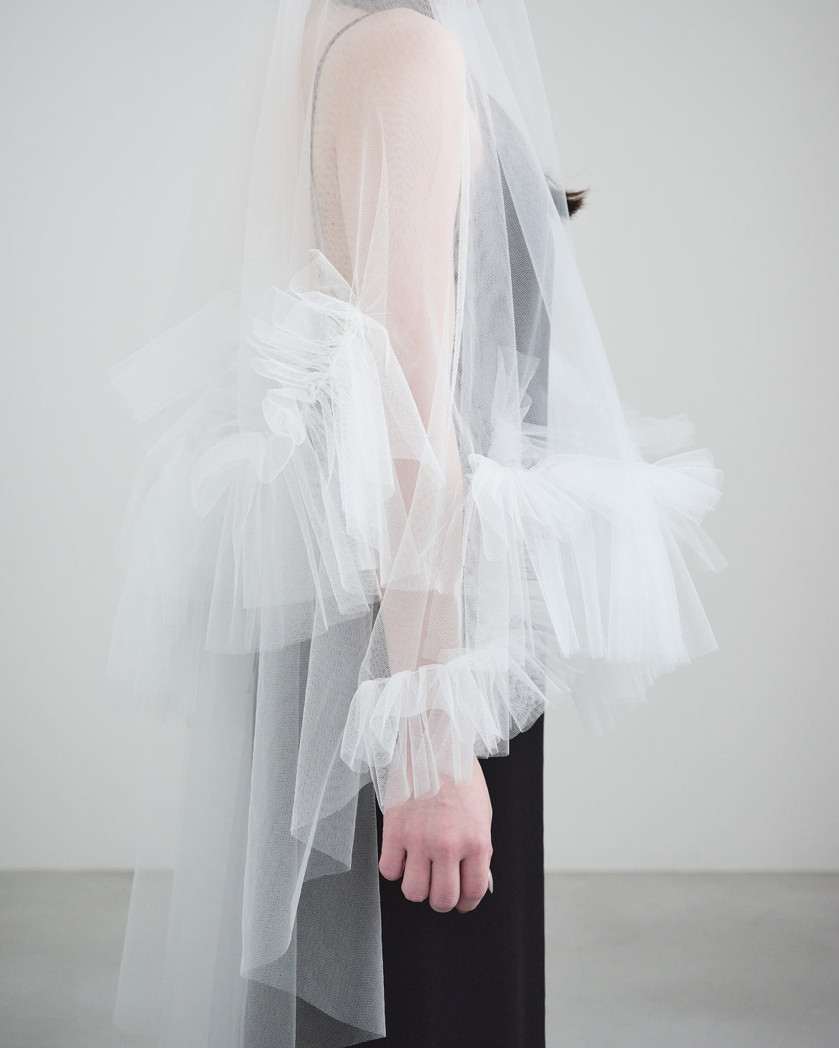 Tulle Frill-Trimmed Veil