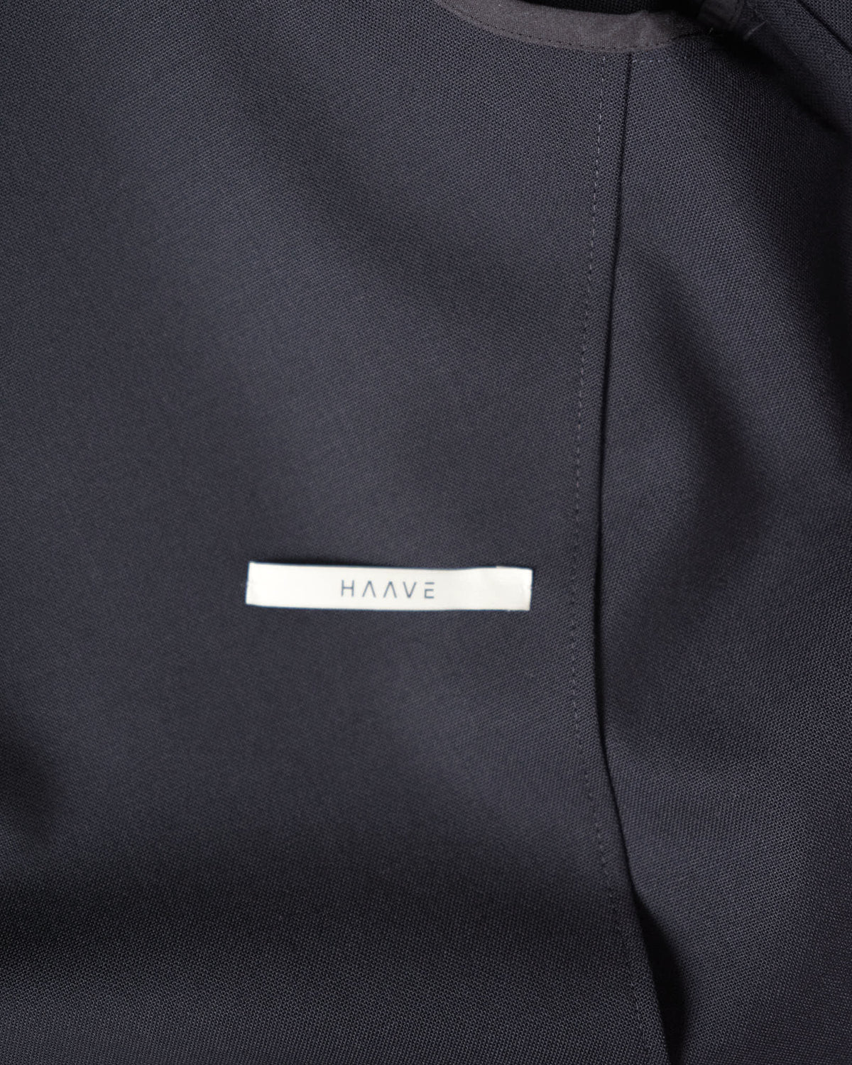 High-Twist Bishu Wool Single-Breasted Jacket